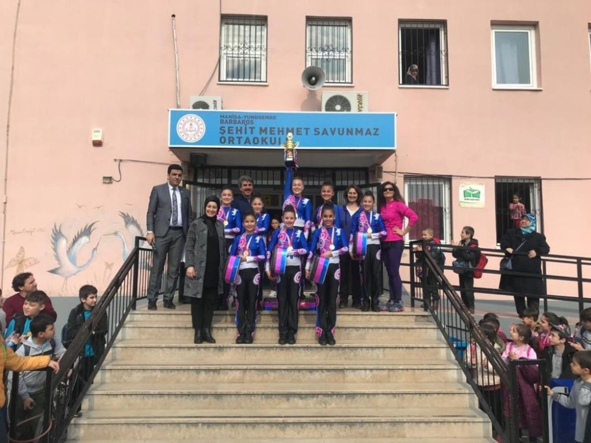 Step Aerobikte Manisa şampiyonu oldular