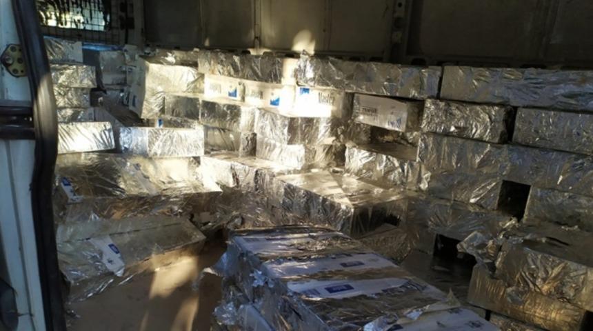 Fahri konsolos, sigara ka&ccedil;ırırken b&ouml;yle yakalandı