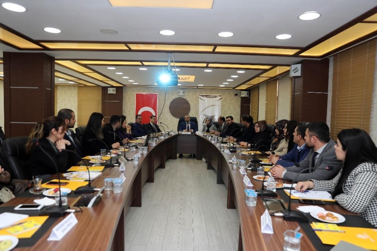 Mardin B&uuml;y&uuml;kşehir Belediyesi engelli bireylere y&ouml;nelik &ccedil;alıştay d&uuml;zenledi