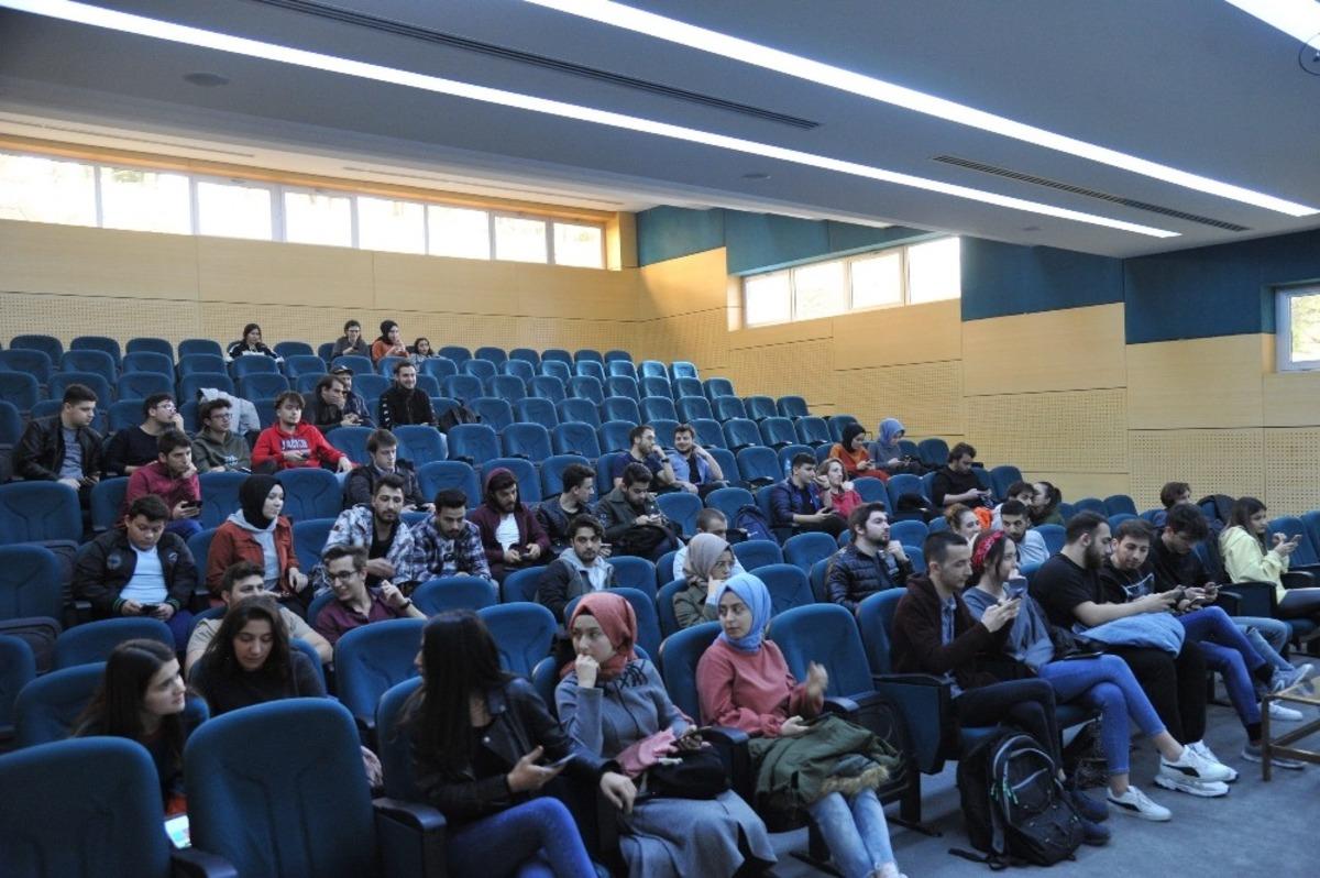 SA&Uuml; Gen&ccedil; Girişimciler Topluluğundan bilgi yarışması