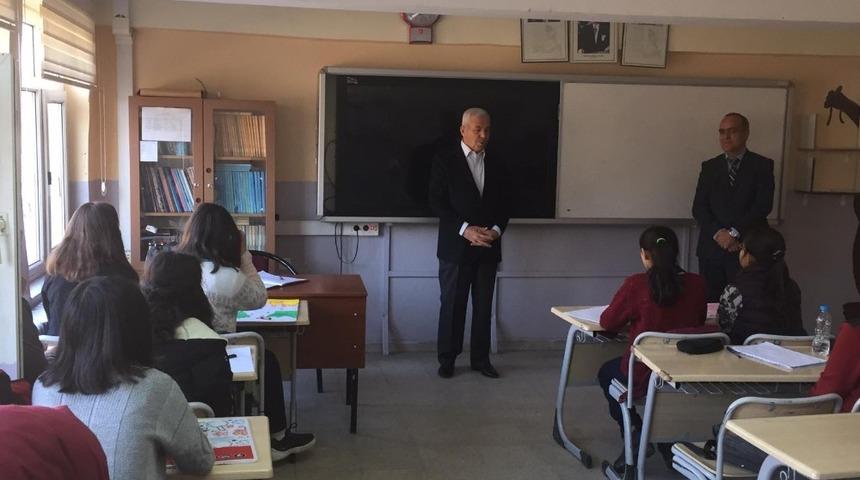 Başkan Yıldırım, &ouml;ğrencilere tecr&uuml;belerini paylaştı