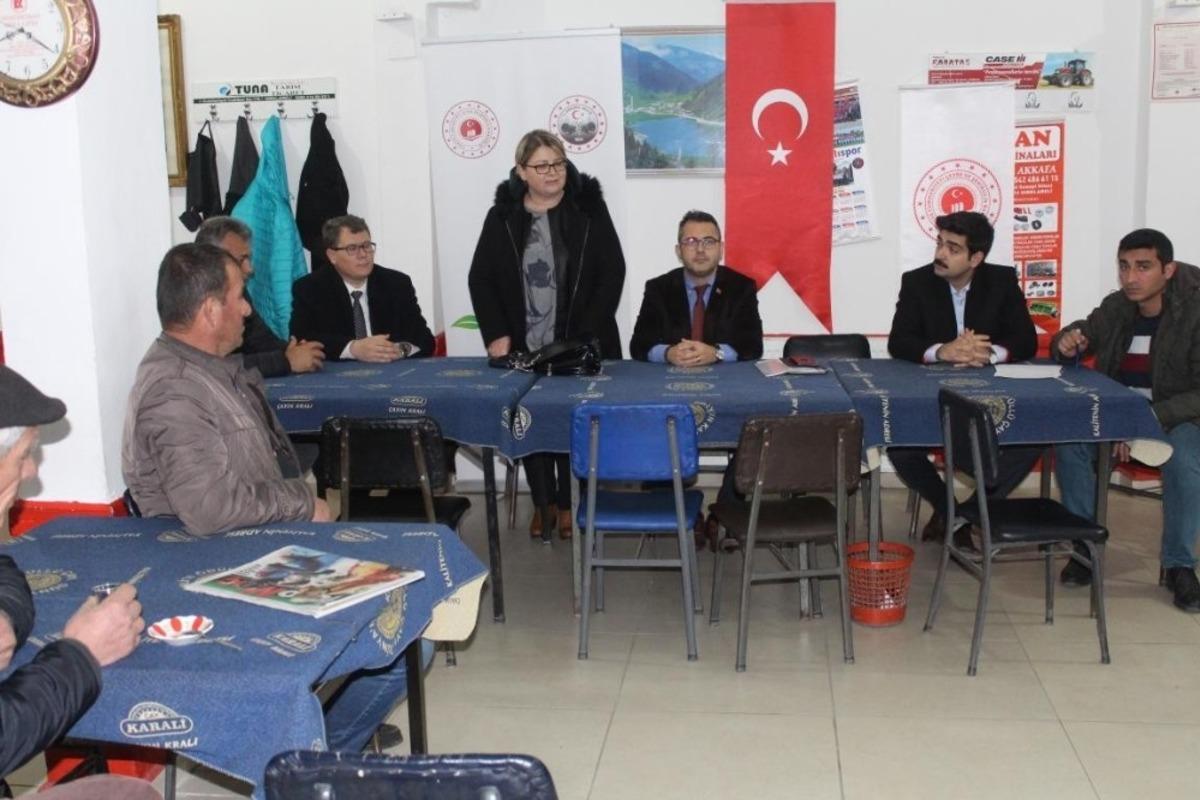 &Ccedil;ift&ccedil;ilere hayvan g&uuml;bresine ilişkin bilin&ccedil;lendirme &ccedil;alışmaları