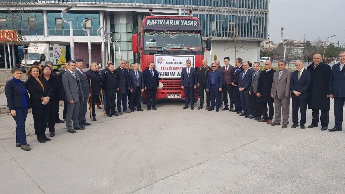 Depremzedelere  &lsquo;gıda&rsquo; yardımı taşıyan 4. tır yola &ccedil;ıktı
