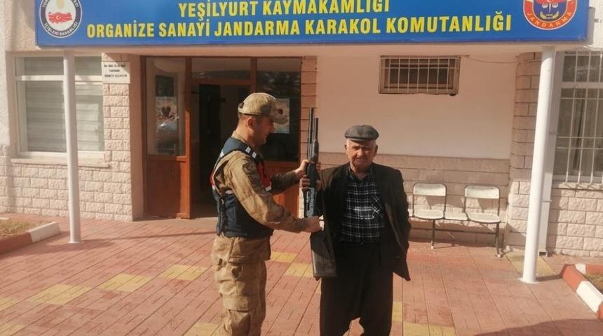 T&uuml;fek hırsızları yakalandı