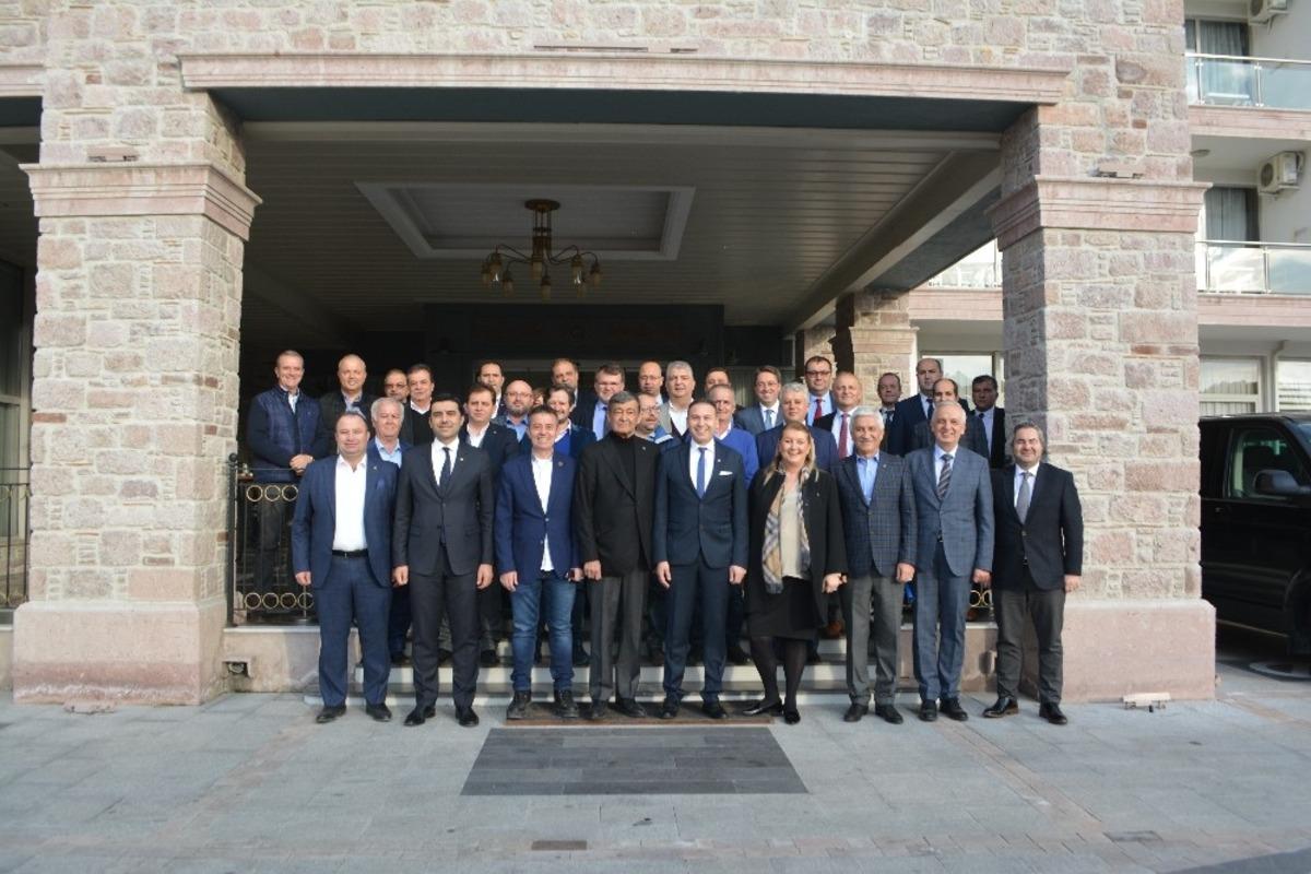 Balıkesir ticaretinin kalbi Ayvalık&rsquo;ta attı