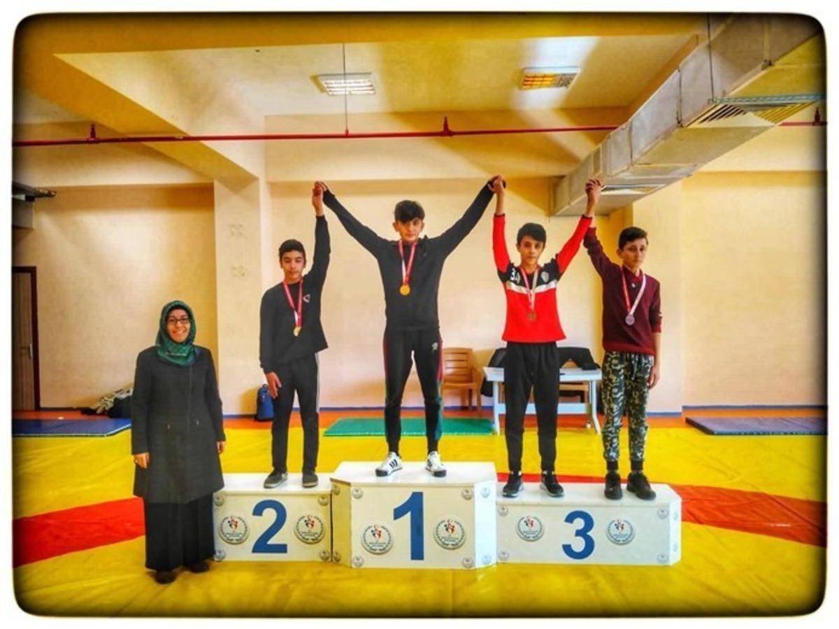 Okul Sporları Gen&ccedil;ler B G&uuml;reş m&uuml;sabakaları sona erdi