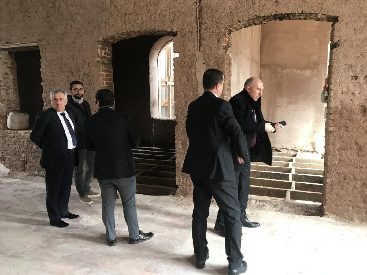 Adalet Sarayı planı rafa kaldırıldı