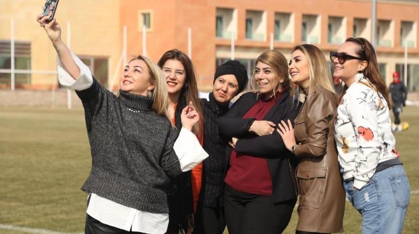 Kayserispor&rsquo;da Kadın dayanışması