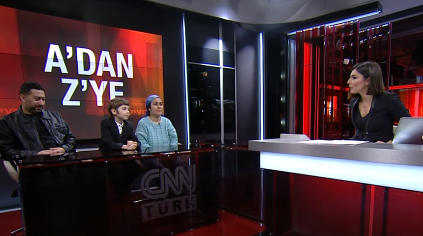 T&uuml;rkiye'nin g&uuml;ndemindeki Atakan Kayalar'a teklif yağıyor! Annesi canlı yayında a&ccedil;ıkladı