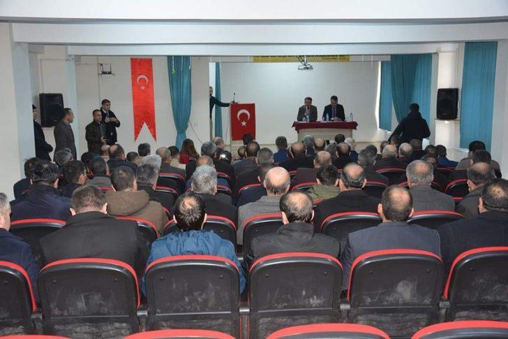 Vali Çağatay muhtarlarla bir araya geldi G4