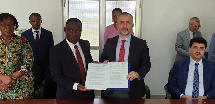 SAÜ Rektörü Savaşan Tanzanya’da çeşitli temaslarda bulundu G3