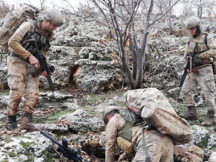 Mardin'de teröristlere ait sığınaklara şafak operasyonu G1