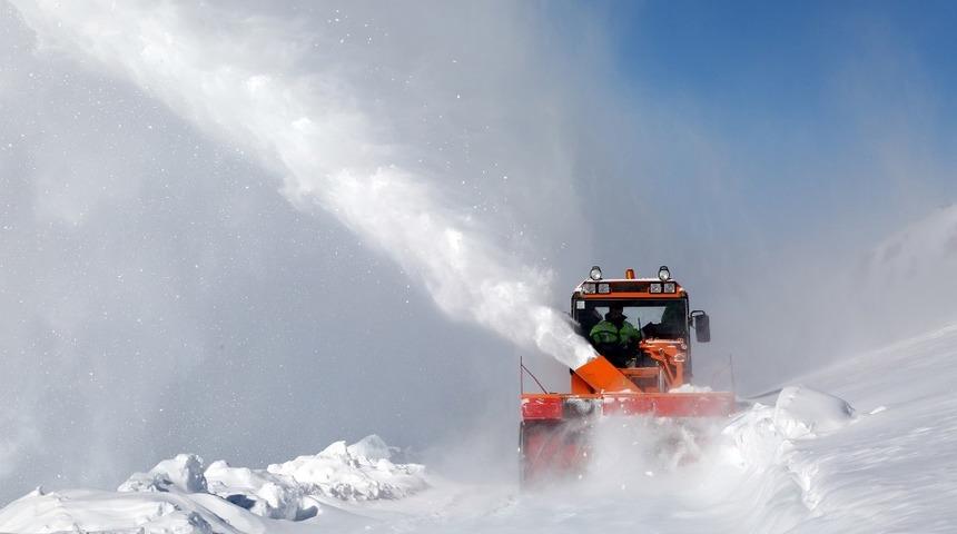 Van&rsquo;da 103 yerleşim yeri yolu ulaşıma kapalı