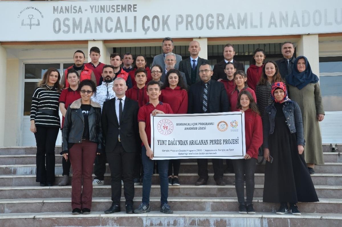 Hazırladıkları projeyle Yuntdağı&rsquo;ndaki &ccedil;ocuklara tiyatroyu sevdirecekler