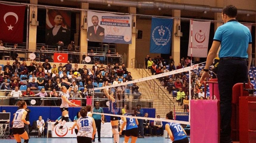 Aydın&rsquo;ın sultanları Eczacıbaşı&rsquo;nı ağırlıyor