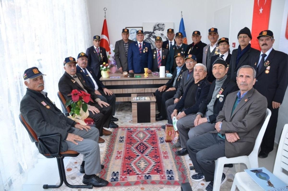 Kıbrıs Gazileri 46 yıl sonra Bozyazı&rsquo;da buluştu