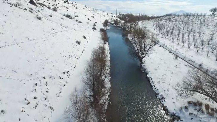 Adana’nın kuzey ilçesinde eşsiz kar manzarası havadan görüntülendi G5
