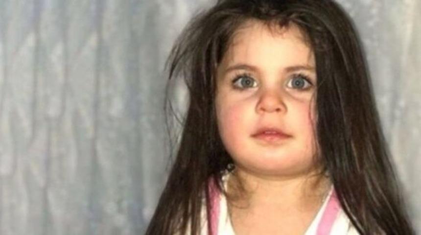 Minik Leyla&rsquo;nın &ouml;l&uuml;m&uuml;yle ilgili g&ouml;r&uuml;len davada, anne salonu terk etti