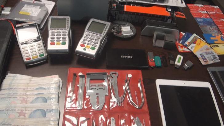 İstanbul'da ATM'lerden kart kopyalayan 5 kişilik çete yakalandı G3