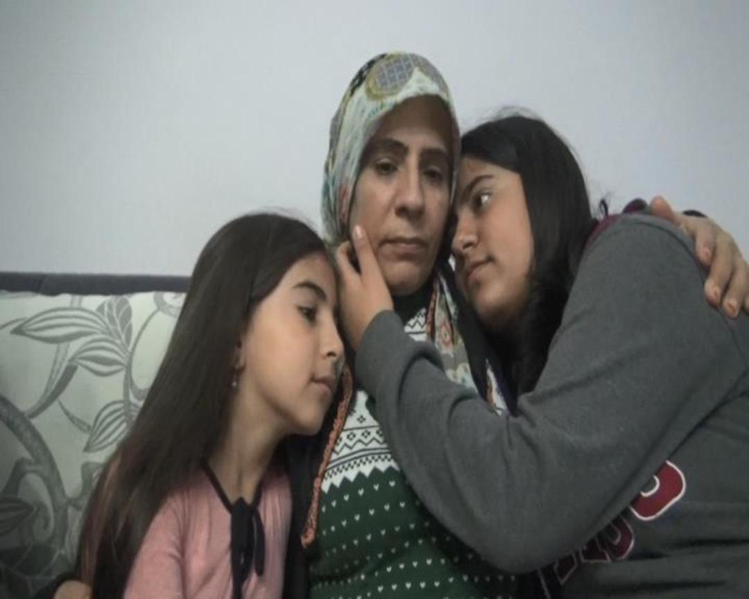 1 ay i&ccedil;inde ameliyat olmazsa g&ouml;rme yetisini kaybedecek