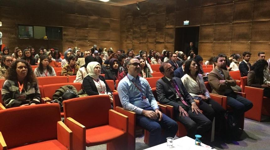 AG&Uuml; Rekt&ouml;r&uuml; Prof. Dr. İhsan Sabuncuoğlu &ldquo;Uzman hocalarımızı &ouml;ğrencilerle bir araya getirerek interaktif bir ortam oluşturmayı hedefliyoruz&rdquo;