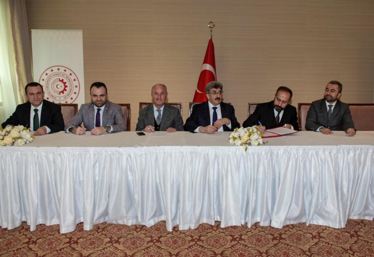 Van&rsquo;da "TRB2 Uluslararası Eğitim Bilimleri Kongresi D&uuml;zenleme İşbirliği Protokol&uuml;" imzalandı