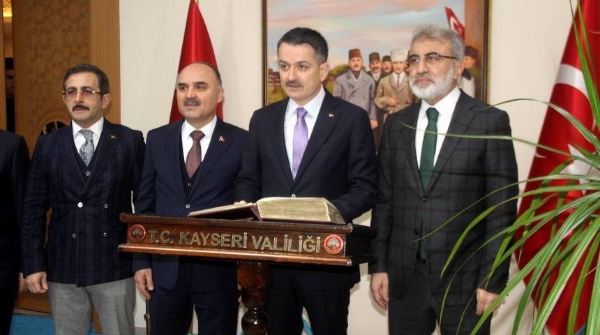 Bakan Pakdemirli’den, Kılıçdaroğlu’nun ’Saman ithal ediliyor’ iddiasına yanıt