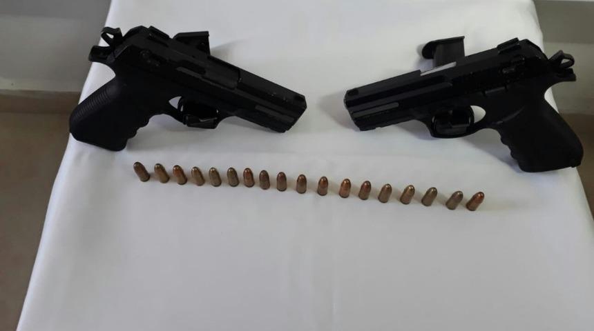 Karaman&rsquo;da asayiş uygulamasında 2 adet tabanca ele ge&ccedil;irildi