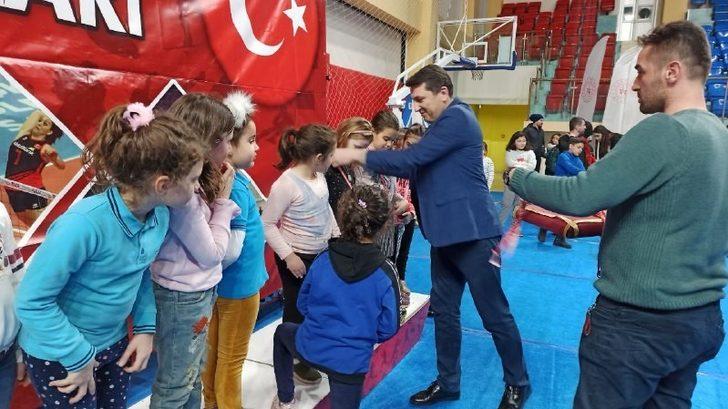 Valilik Kupası şampiyonları ödüllendirildi G1