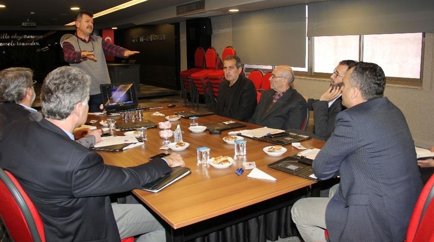 Prof.Dr. Akar: "Buğdayda verim ve kaliteyi arttırmalıyız"