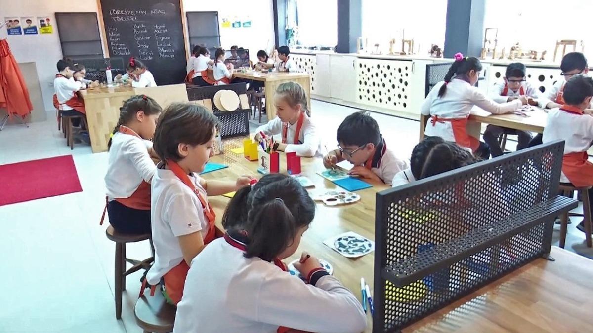 Dezavantajlı &ouml;ğrencilere sunulan eğitime 3 milyonluk destek