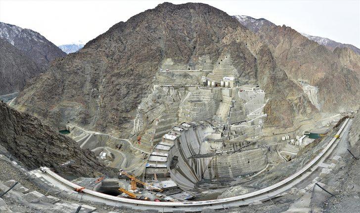 Türkiye'nin birinci, dünyanın ise üçüncü en yüksek barajı Yusufeli Barajı'nın dörtte üçü tamamlandı G1