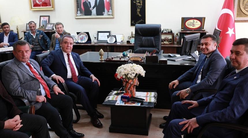 Başkan B&ouml;cek: &ldquo;Alanyaspor Tesislerini yapacağız&rdquo;