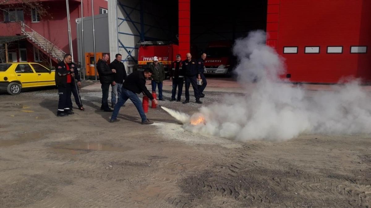 Balıkesir&rsquo;de g&ouml;n&uuml;ll&uuml; itfaiyeciler &ccedil;oğalıyor