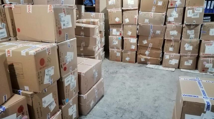 Bulanık Kaymakamlığından &ouml;ğrencilere giysi yardımı