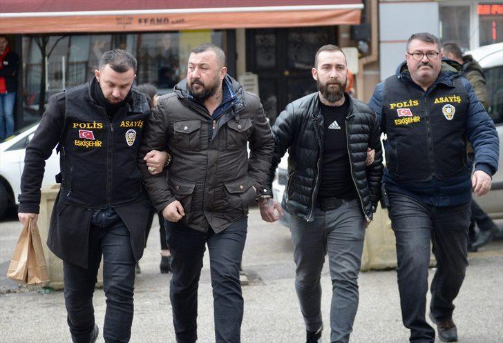 Eskişehir'de bir kişinin yaralandığı silahlı kavgayla ilgili 5 kişi yakalandı G1