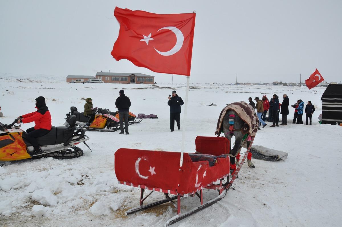 Kars'ın &Ccedil;ıldır G&ouml;l&uuml; turizmin y&uuml;kselen yıldızı