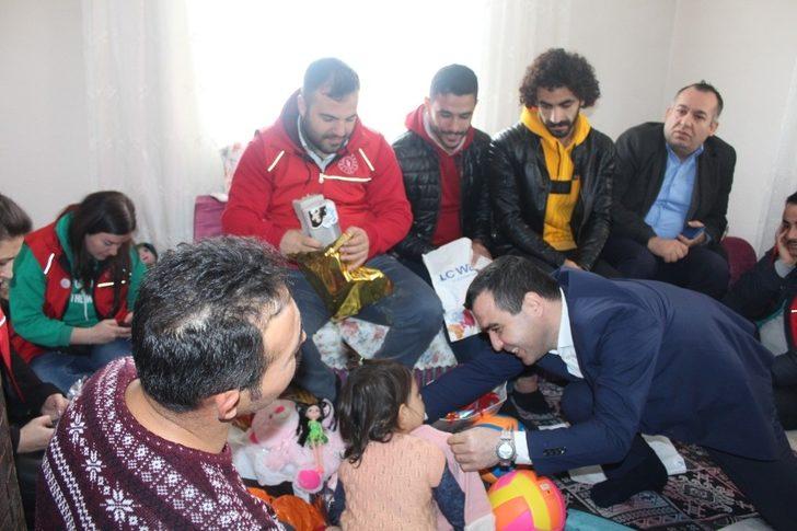 Minik Meryem’e moral oldular G4