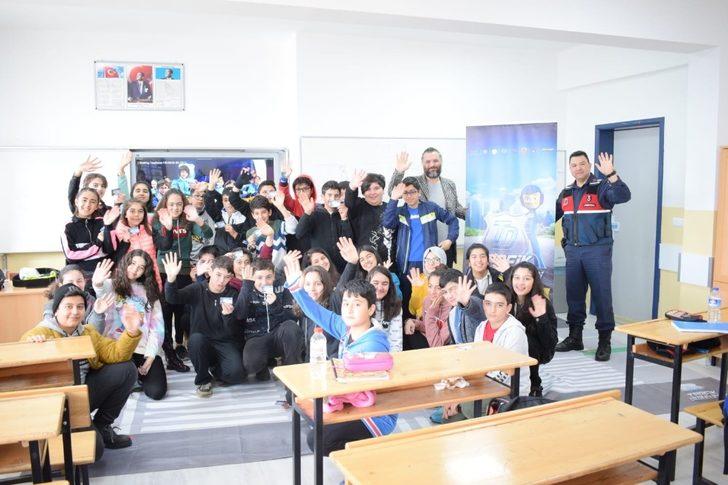 Çocuklara trafik eğitimi verildi G3