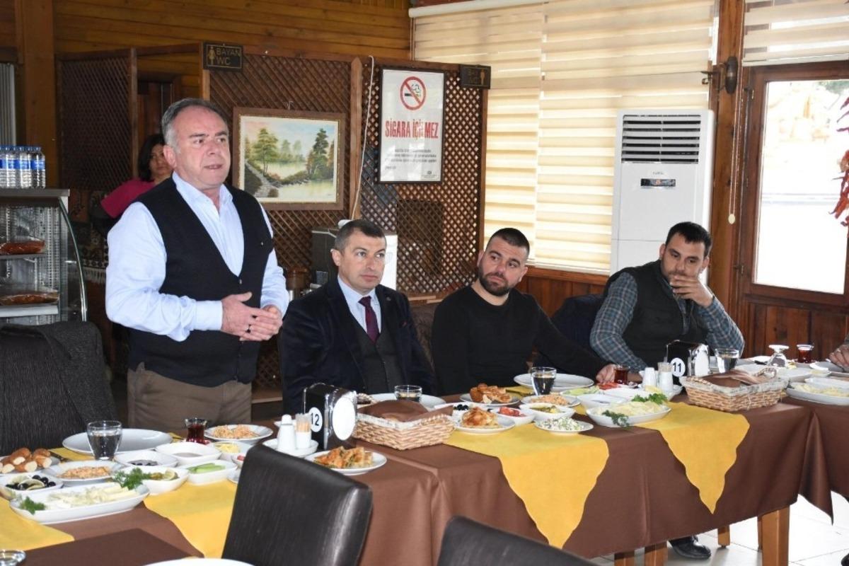 Germencik Belediye Başkanı Fuat &Ouml;ndeş muhtarlarla bir araya geldi