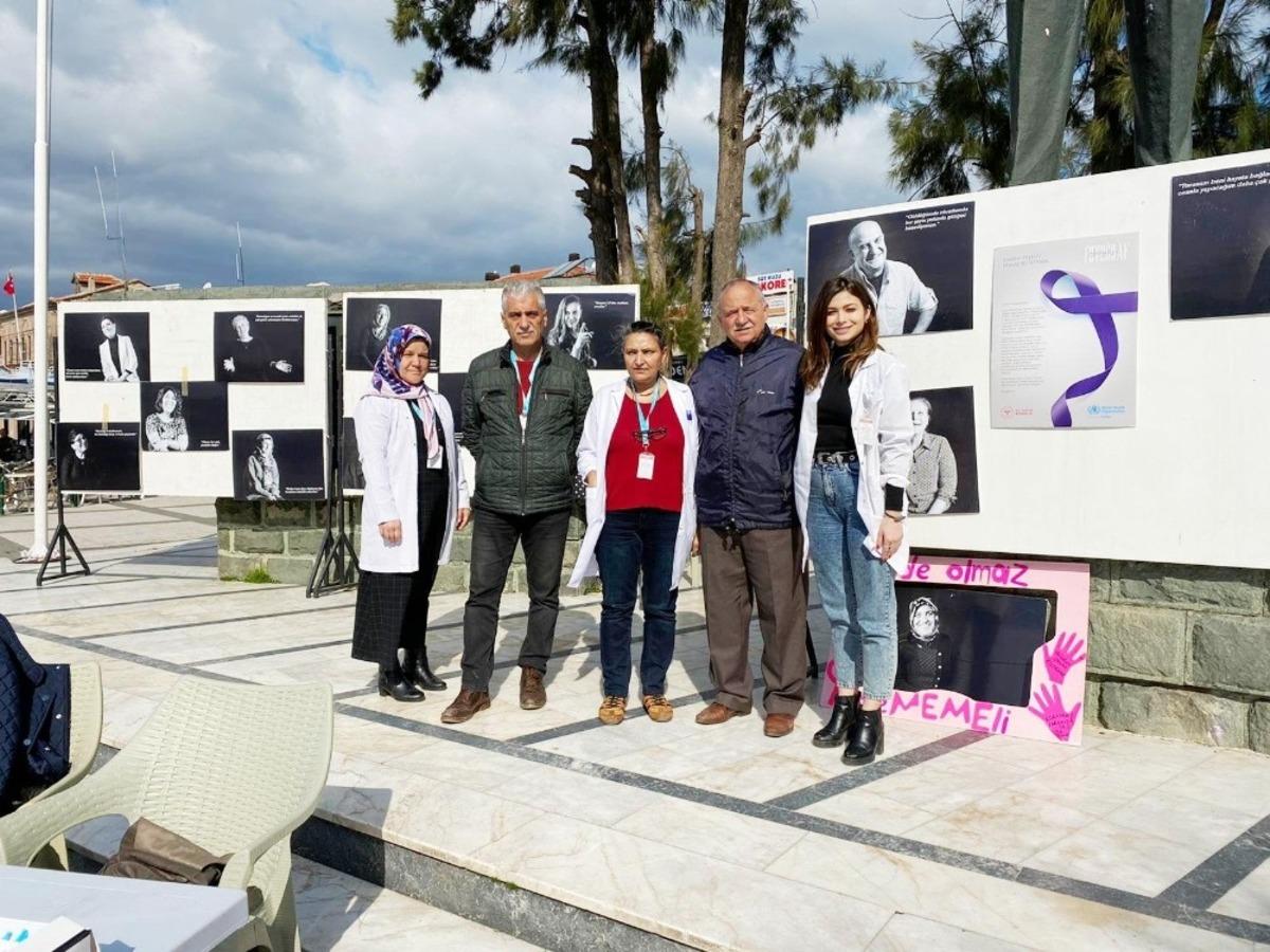 Ayvalık&rsquo;ta İl&ccedil;e Sağlık M&uuml;d&uuml;rl&uuml;ğ&uuml;&rsquo;nden kansere karşı farkındalık &ccedil;alışması