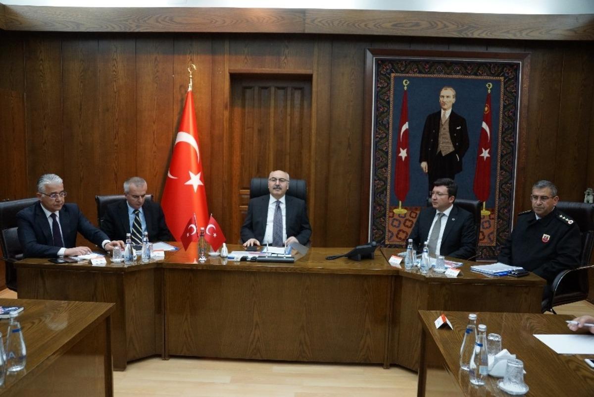 Aydın&rsquo;da trafik g&uuml;venliği masaya yatırıldı