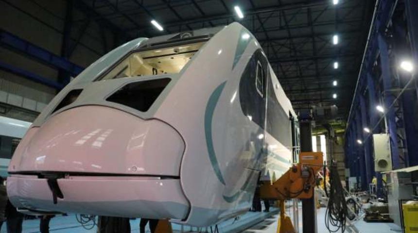 Bakan açıkladı! Milli elektrikli tren için tarih belli oldu