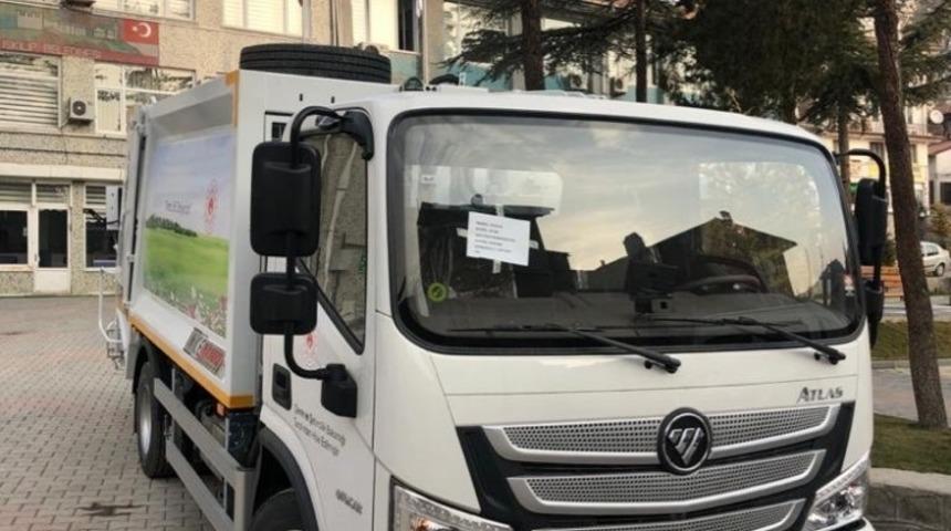 İskilip Belediyesi&rsquo;ne yeni &ccedil;&ouml;p aracı