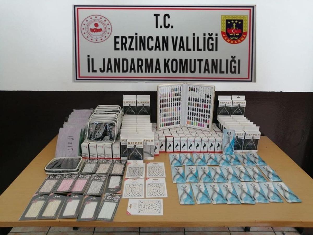 Erzincan&rsquo;da g&uuml;mr&uuml;k ka&ccedil;ağı mallar ele ge&ccedil;irildi