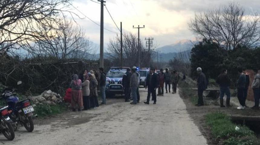 Aydın'da korkun&ccedil; olay! &Ouml;ğrencisiyle tartıştı, kendini ağaca astı