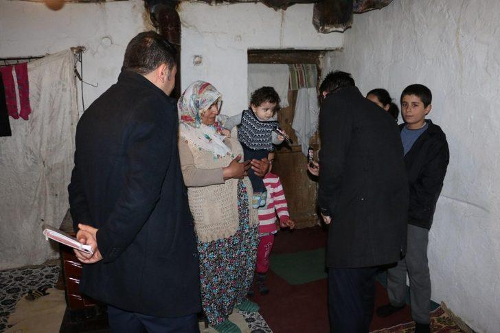 Hizan Kaymakamı Mustafa Köleoğlu, hane ziyaretlerinde bulundu G3