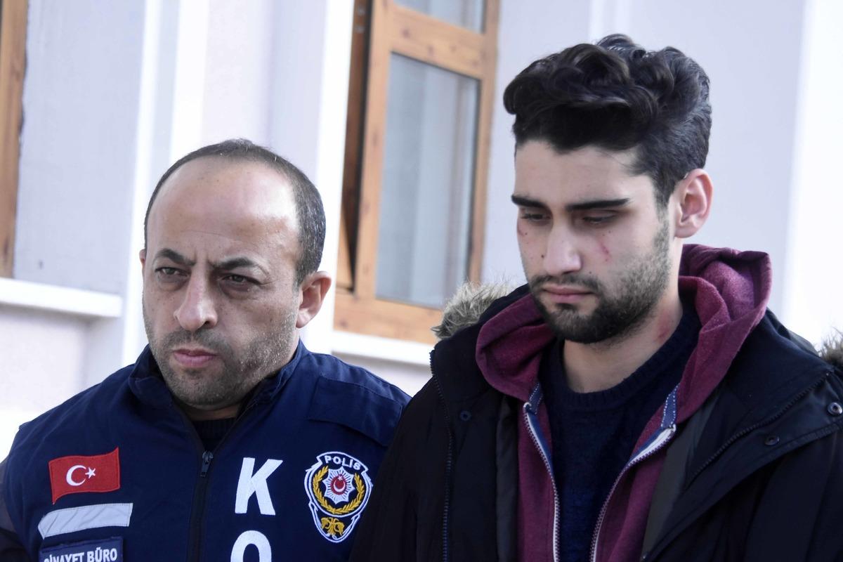 Kadir Şeker'in &ouml;l&uuml;m&uuml;ne neden olduğu &Ouml;zg&uuml;r Duran'ın babası: Bu kasten adam &ouml;ld&uuml;rmedir