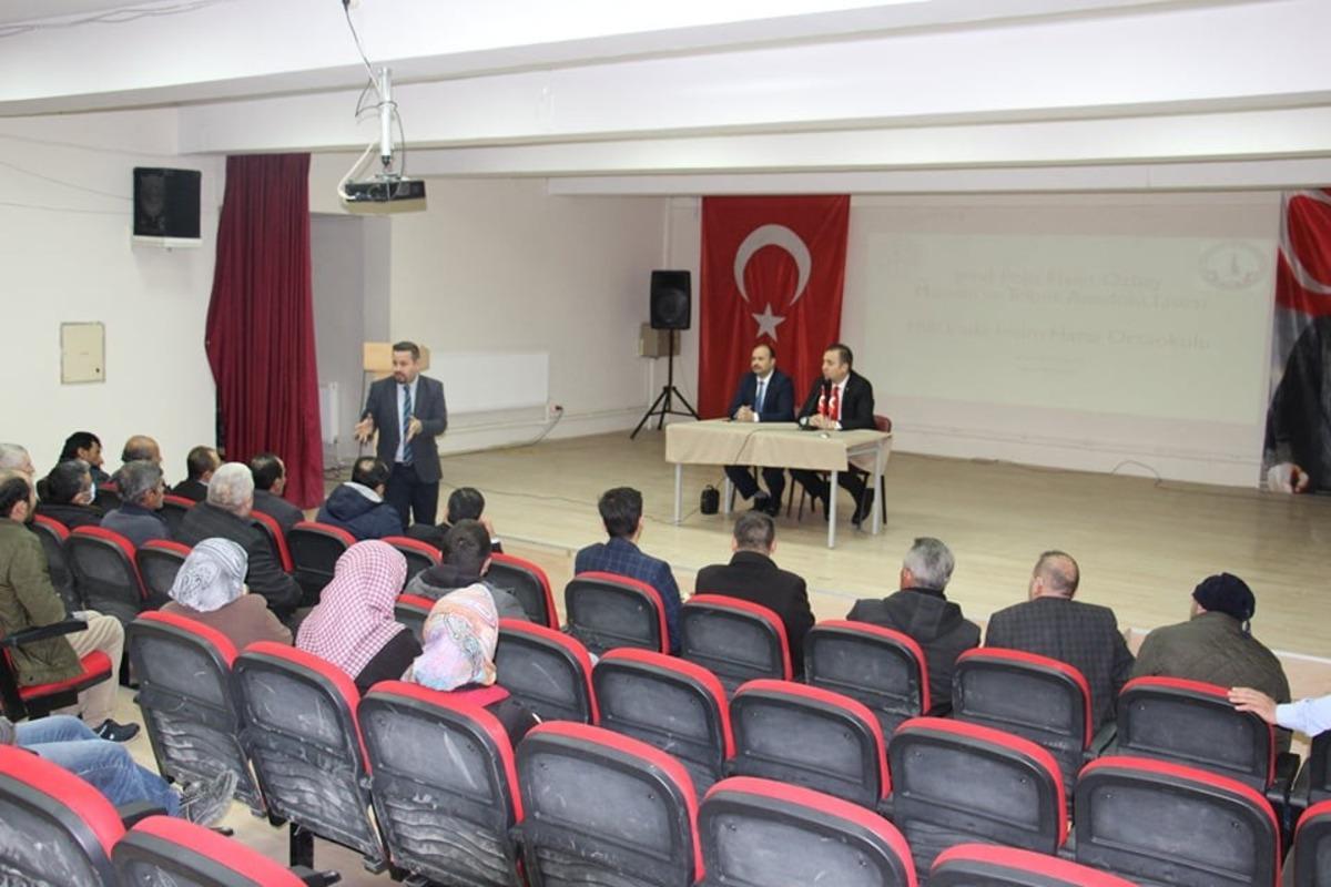 &Ouml;ğrenci velilerine  "Bağımlılıkla M&uuml;cadele" toplantısı