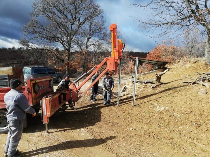 Şaphane ilçesine mahalle ve köyleri gösteren yön levhaları G1